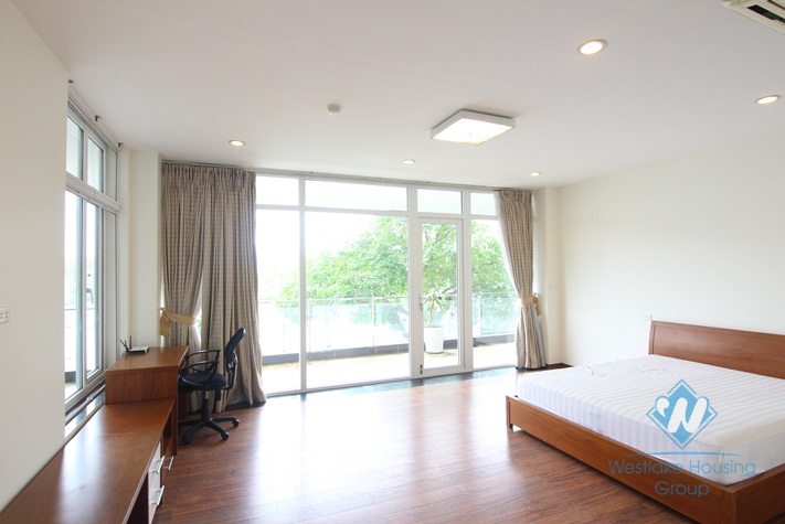 Modern three bedroom apartment for rent in Tay Ho, Ha Noi